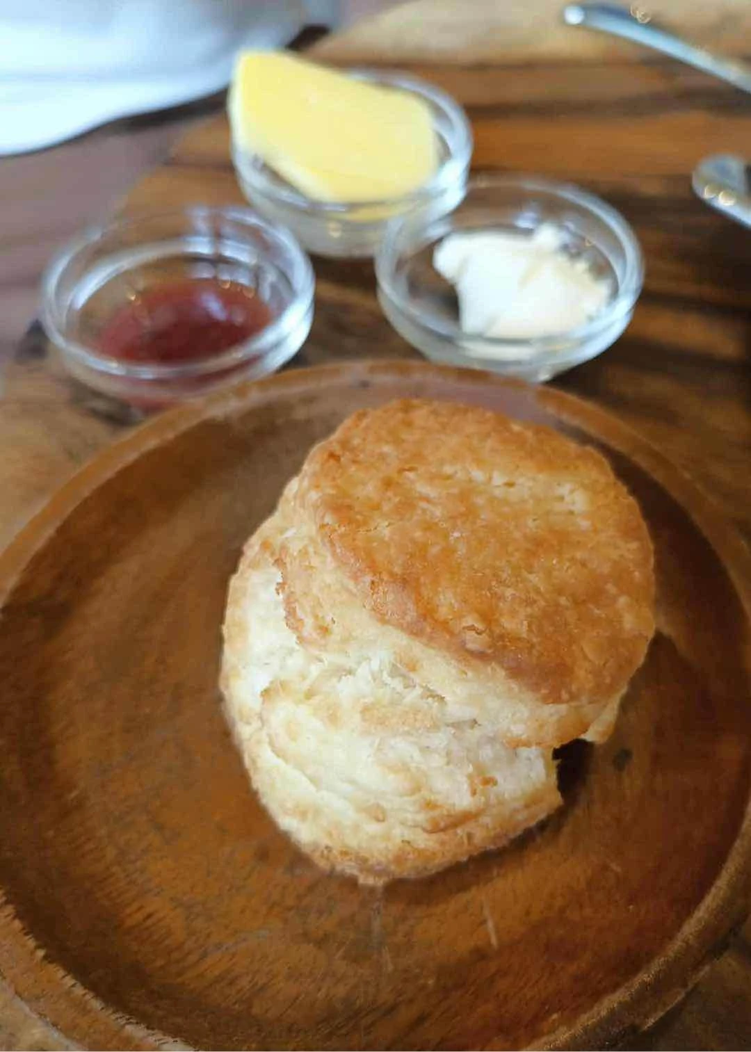 Scones with clotted cream, jam and French butter