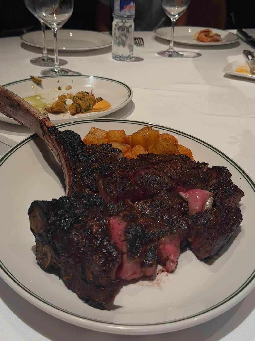 Wagyu Tomahawk