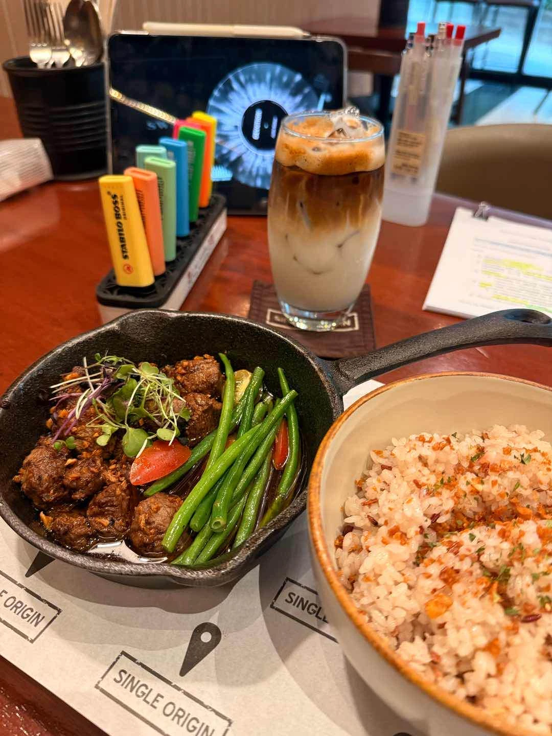 Decaf Drink (i forgot) and Salpicao