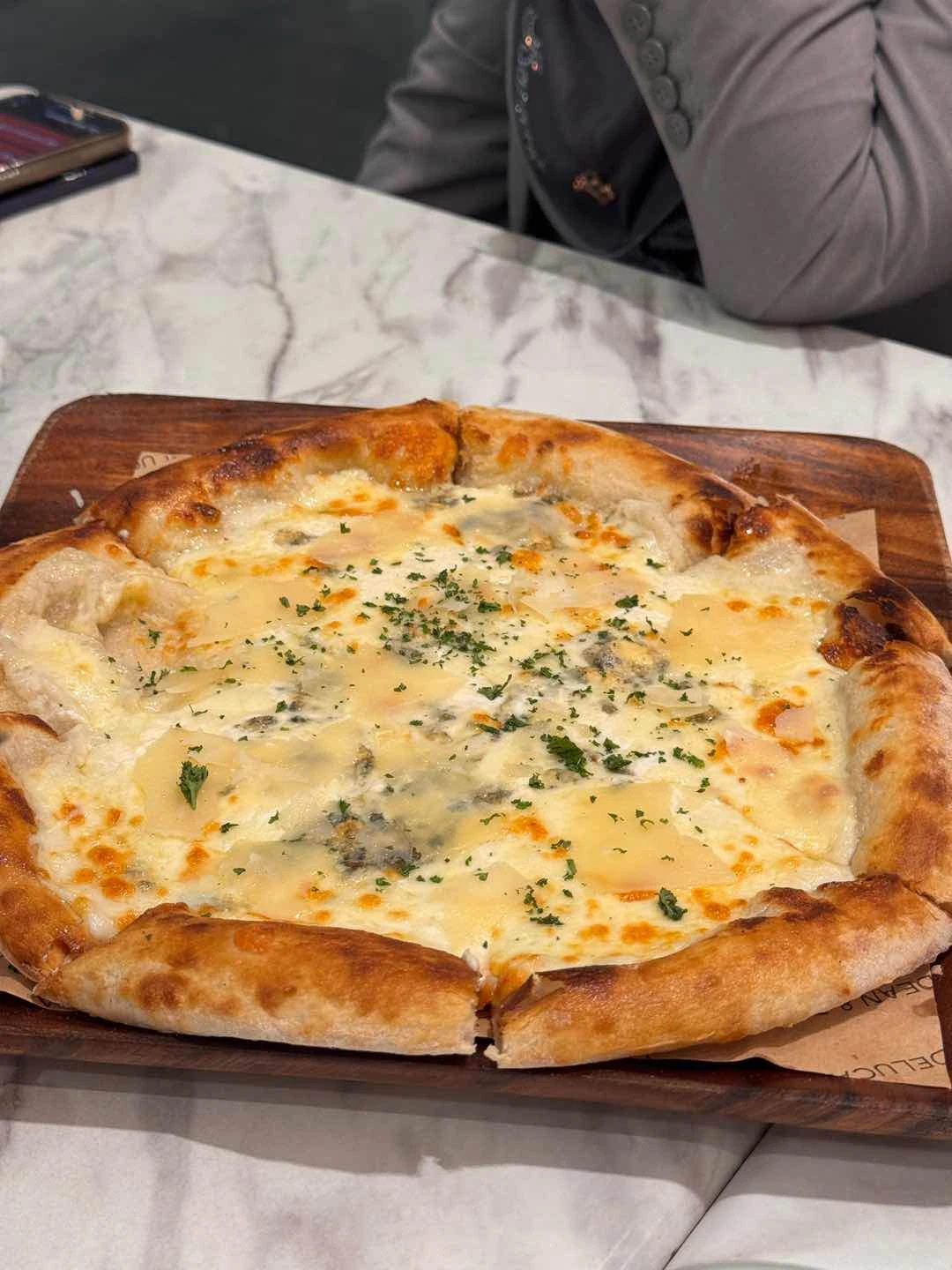 quatro formaggi 