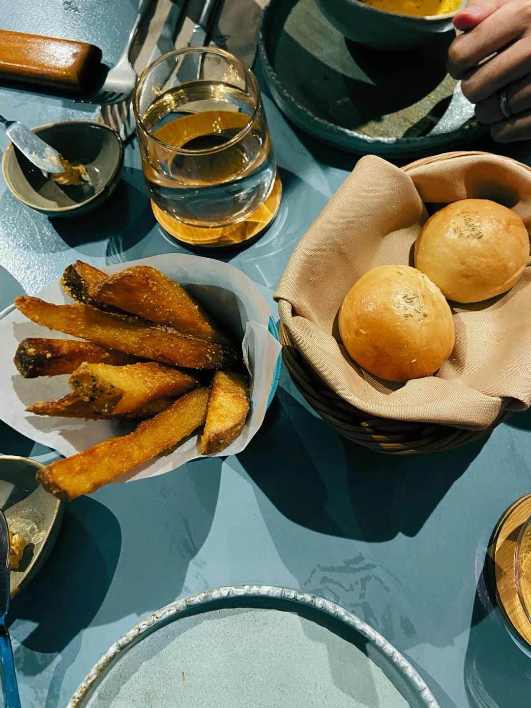 Bread and truffle fries