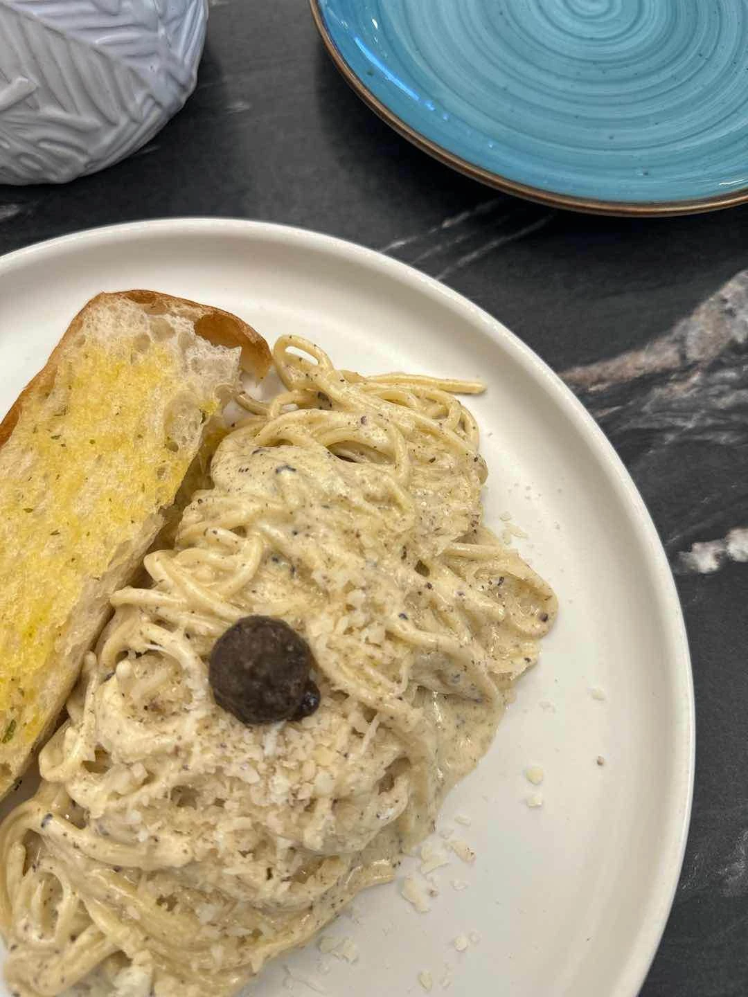 Truffle & Manchego Pasta 🧀