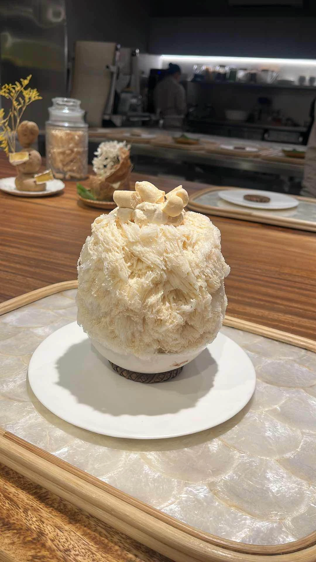 The Azuki at Merengue Kakigori! Simple, milky flavor that everyone’ll like.