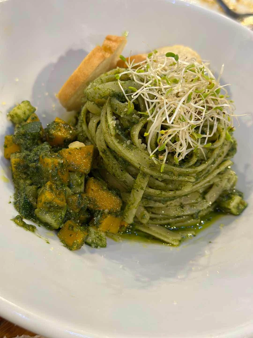 Roasted Garlic Pesto Pasta