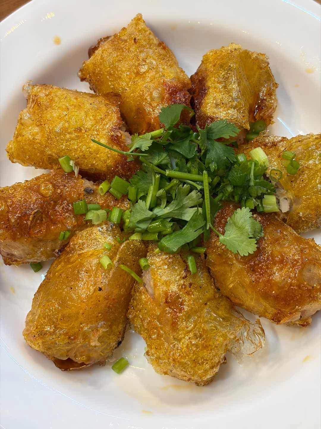 Fried spring roll of Banh Mi Manila