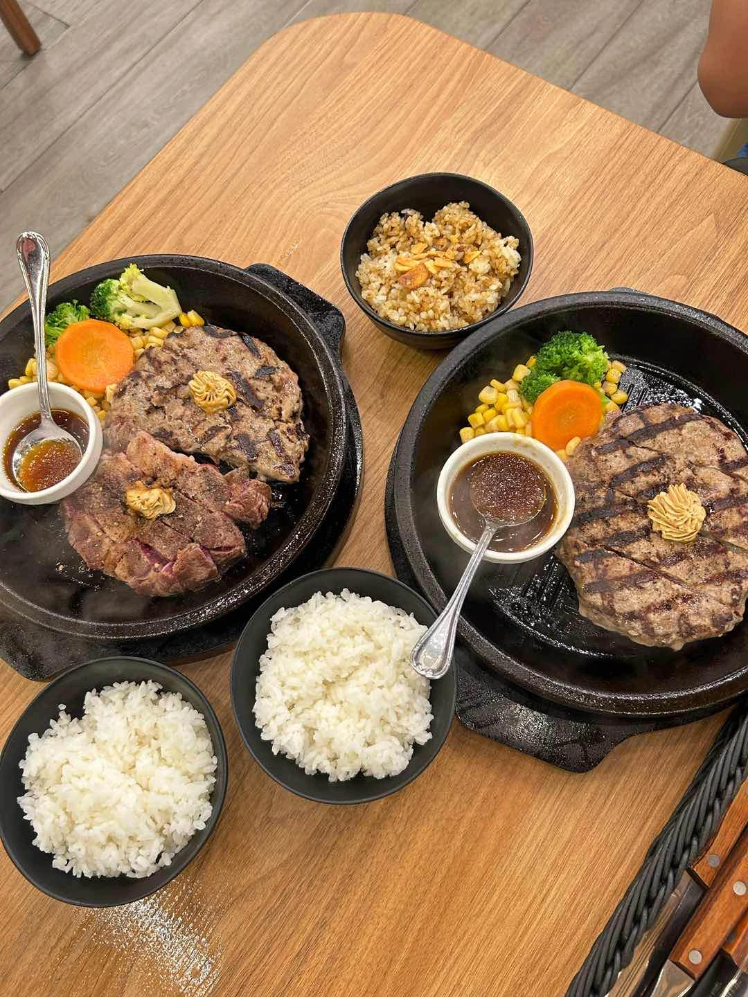 Hamburg Steak and Wild Combo