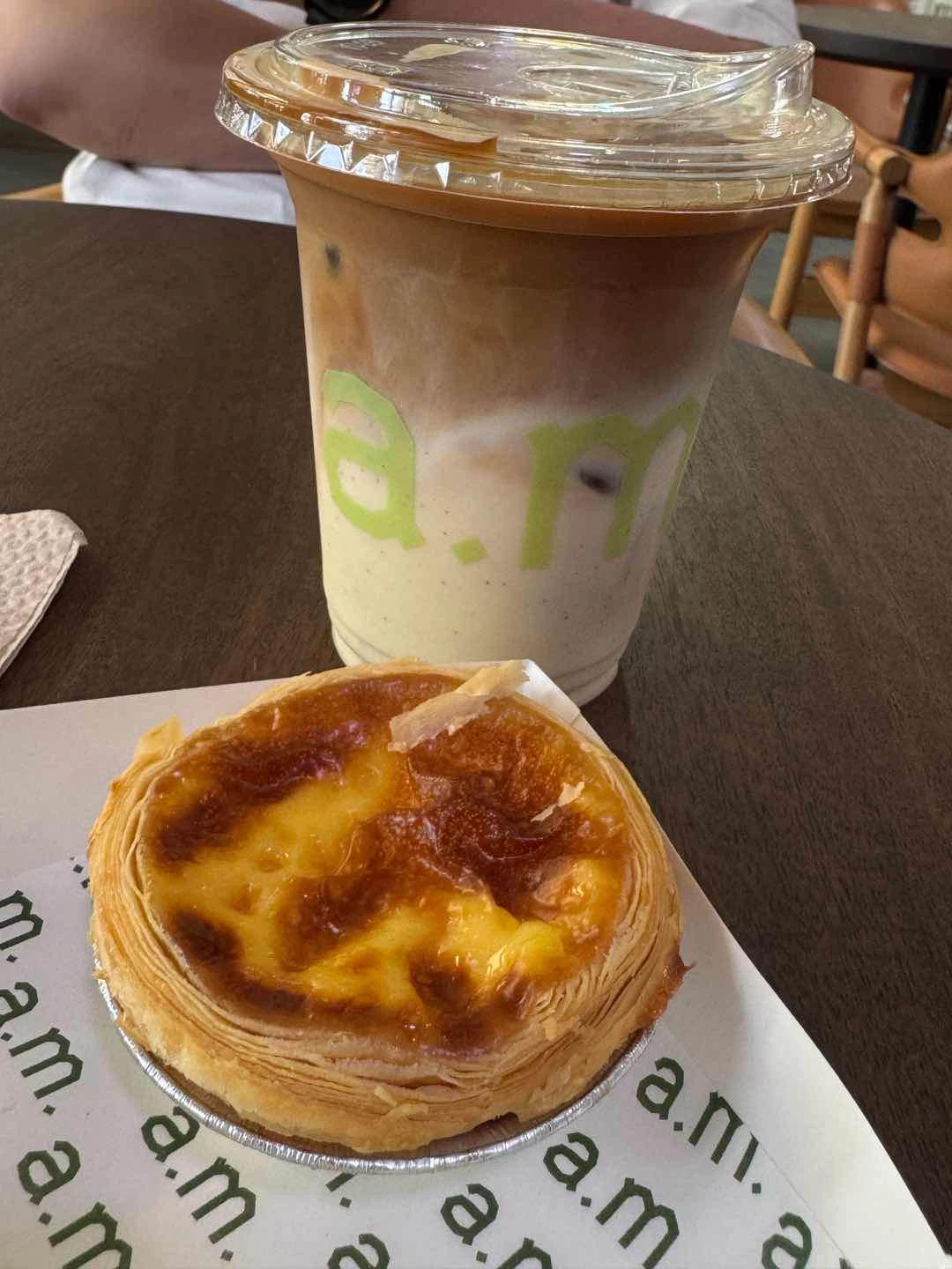 Manileno and egg tart
