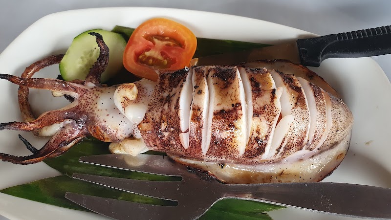 Review Photo of Mer-Ben Tapsilogan sa Laurel