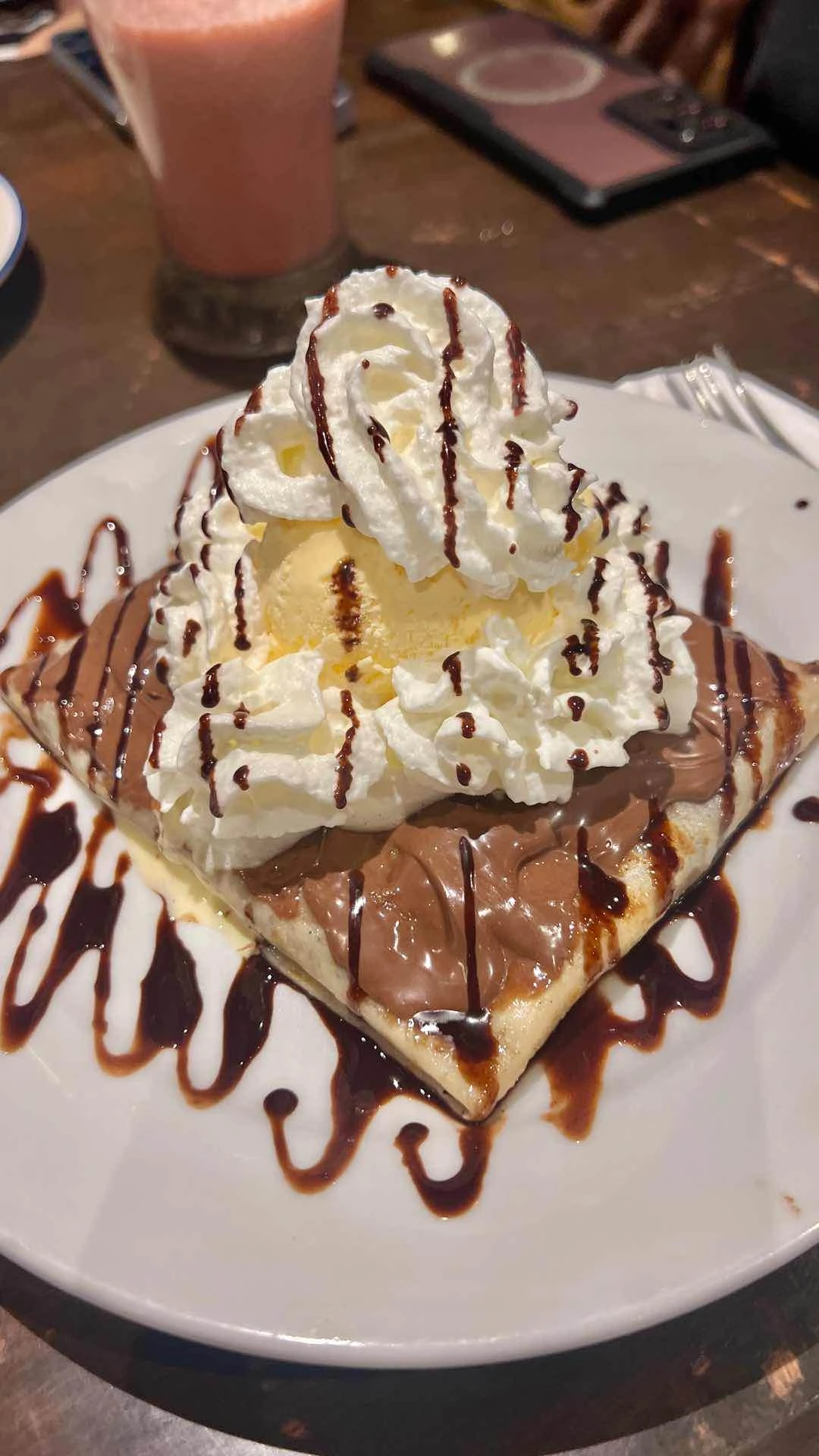 La Magnifique w/ Mango Ice Cream
