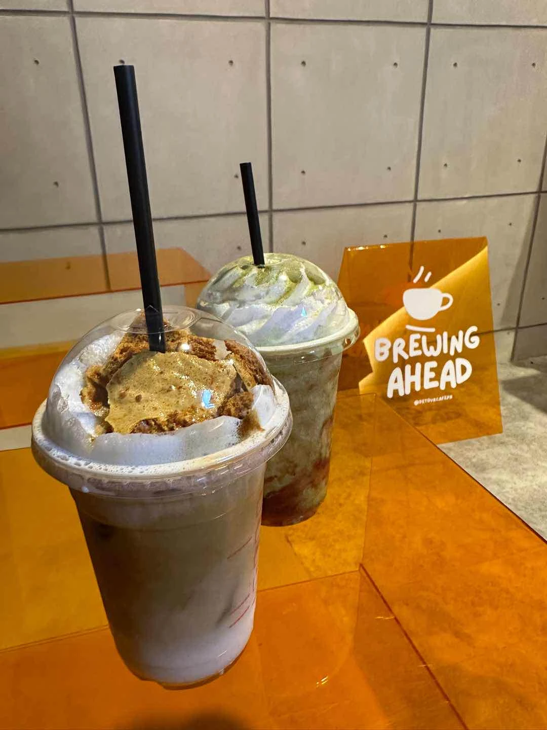 Honeycomb latte 🍯 & Ice blended matcha strawberry cream 🍓