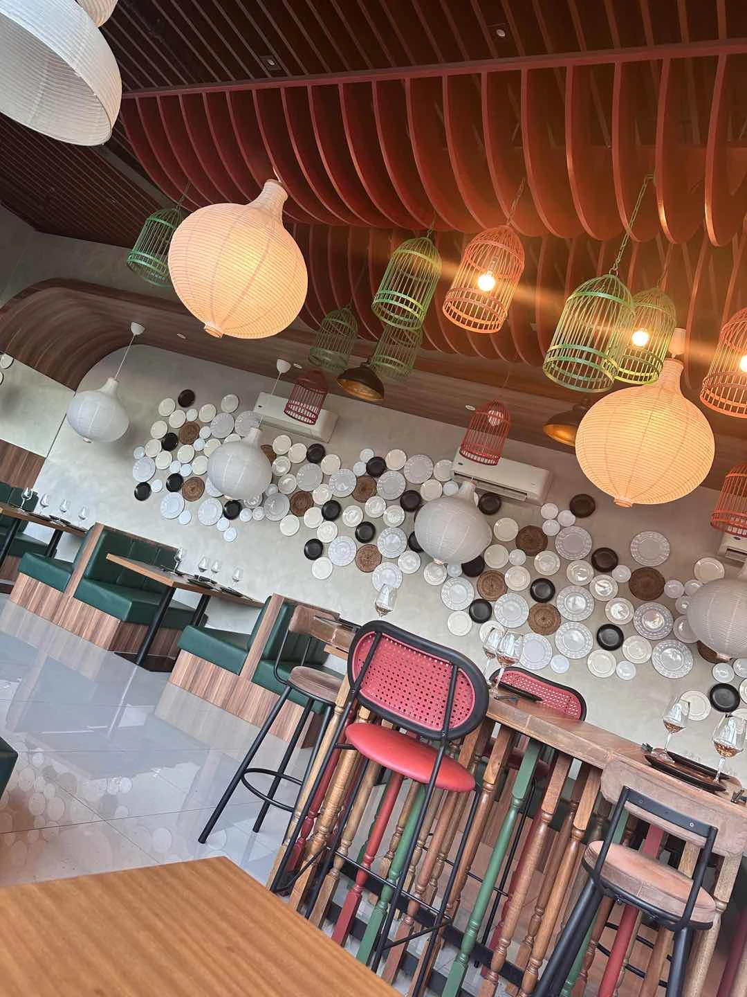 Ambiance is good and onte pa lang tao of Xin Xin manila