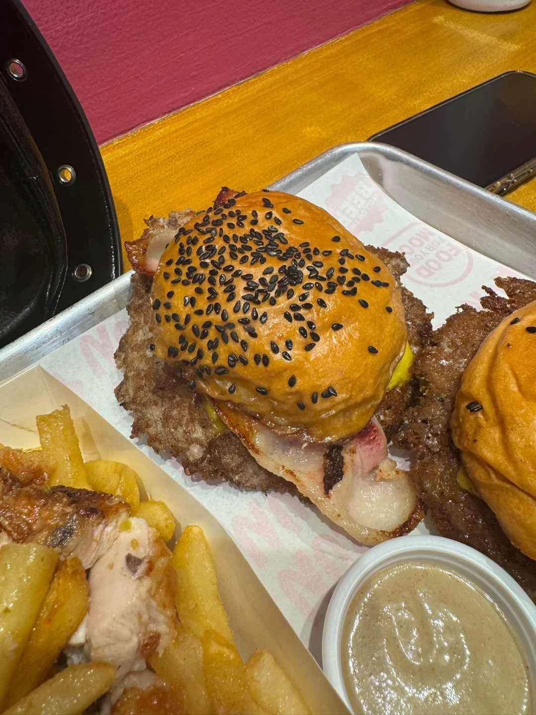 Bacon Cheeseburger