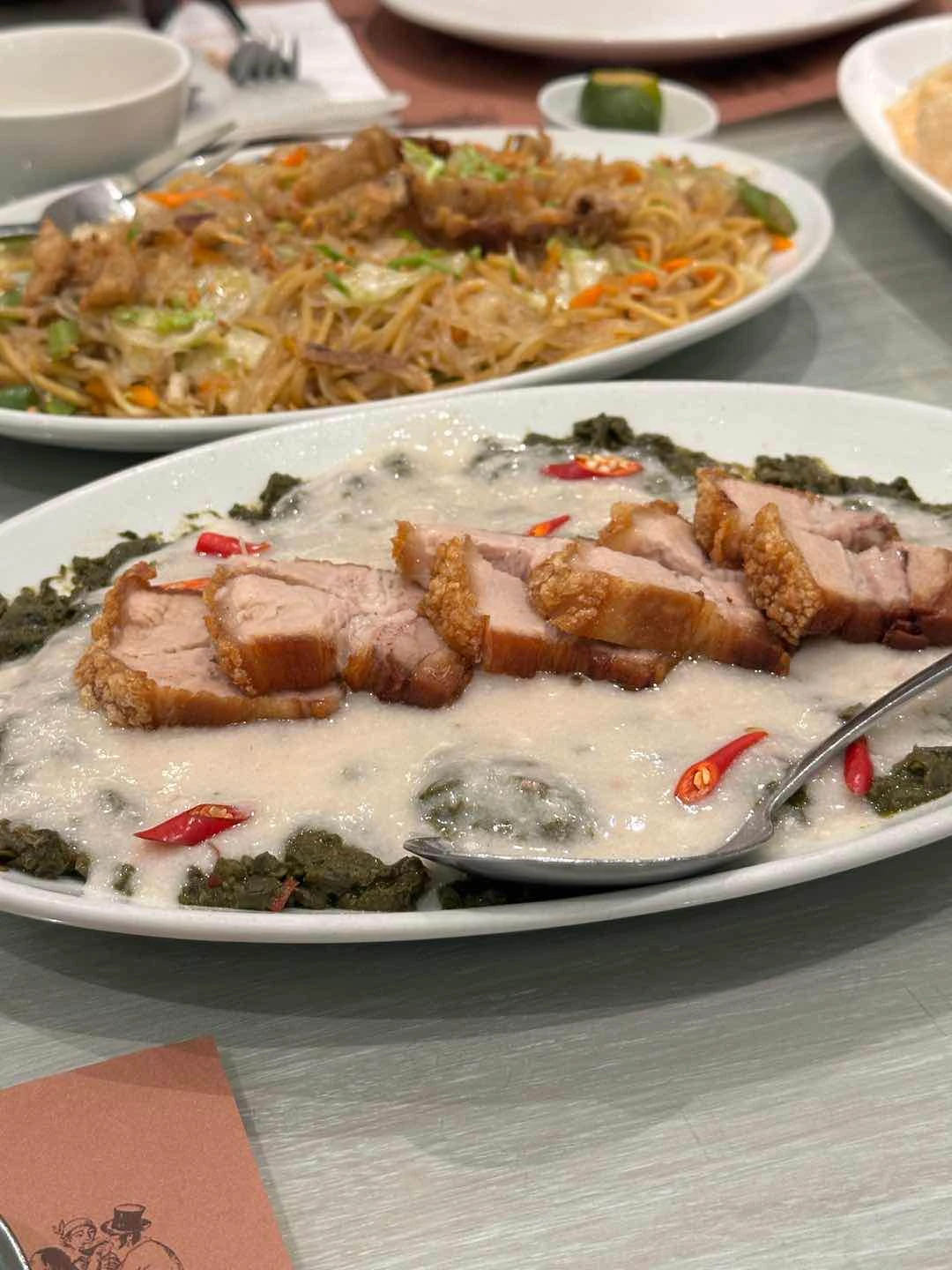 We ordered a lot pero eto lang pic ko kasi eto ung the best for me.. their laing is one of the best