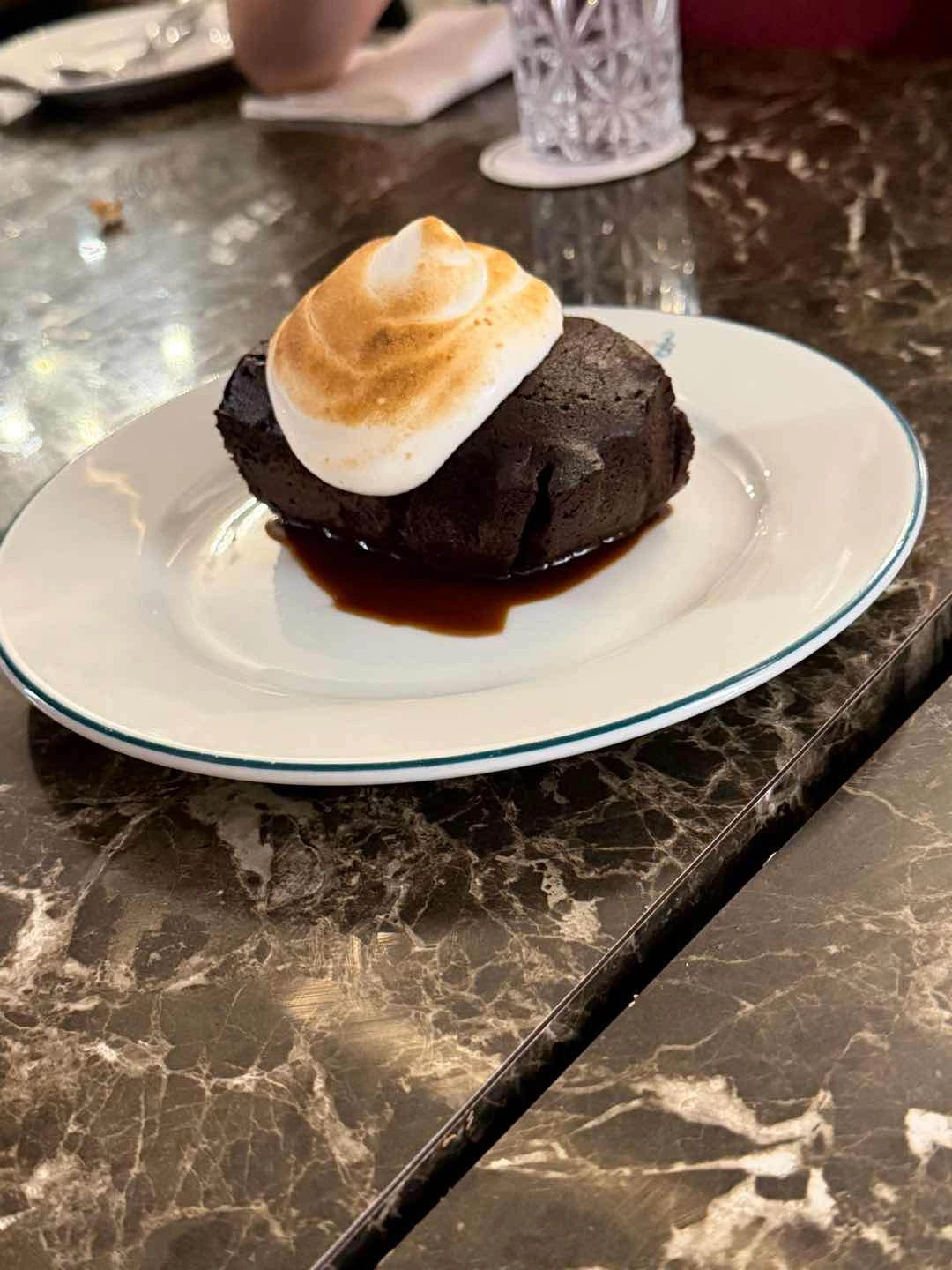 campfire brownie of Lobby 385