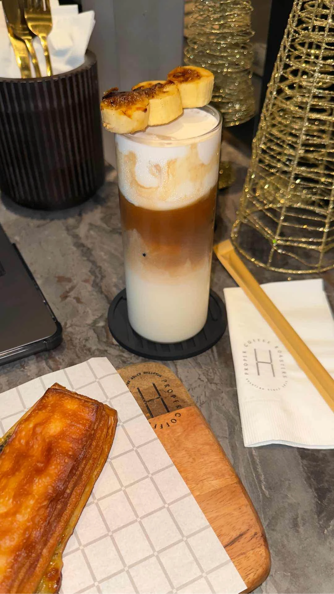 turon latte & spinach and cream smth pastry 