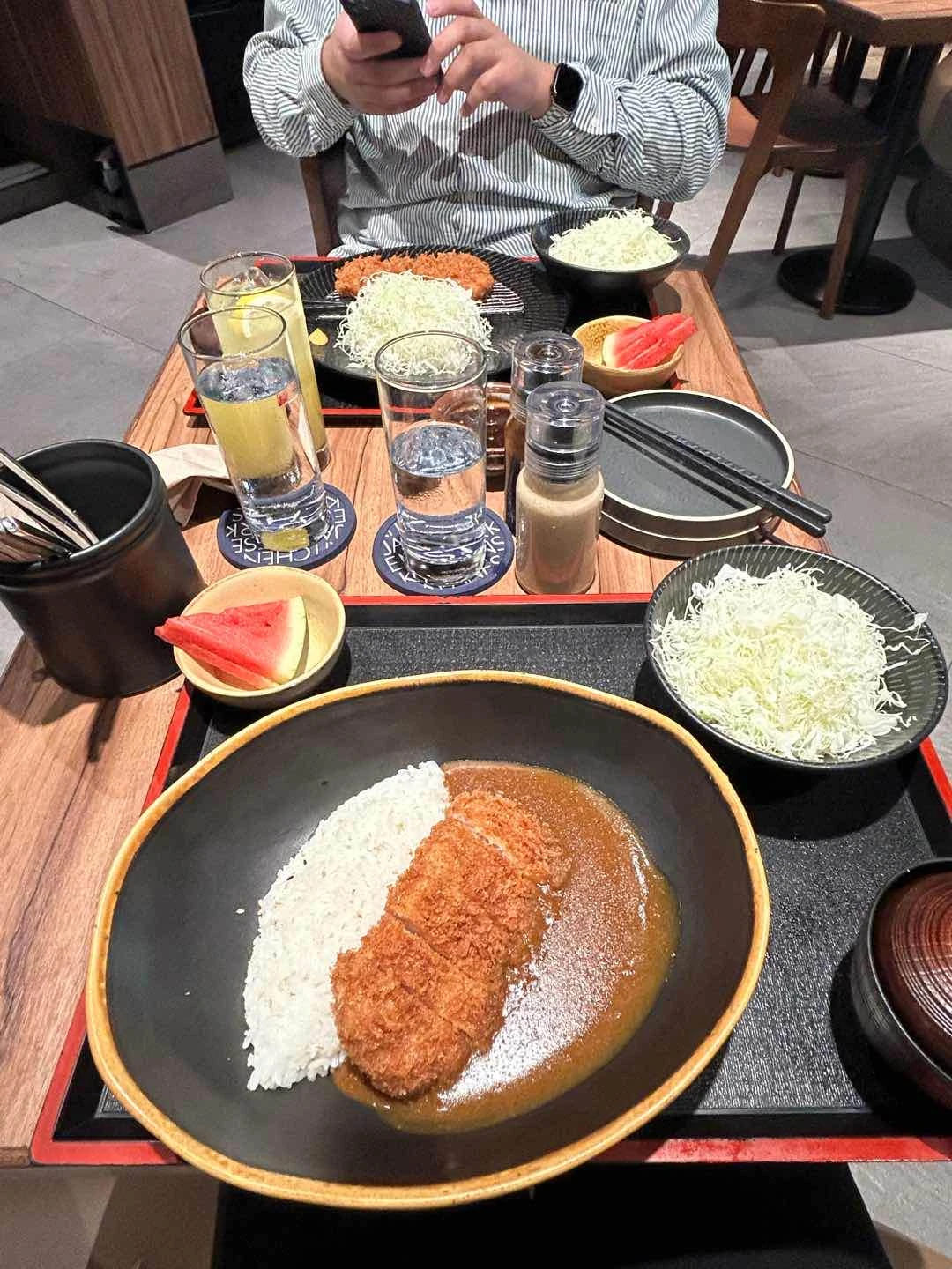 Rosu curry