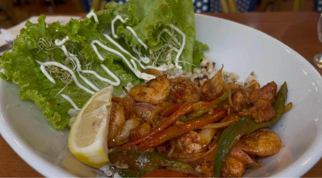 Cajun shrimp adlai bowl