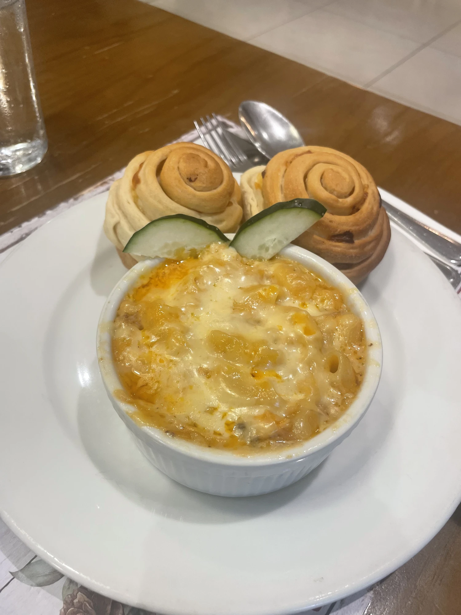 Baked chicken macaroni of Mom and Tina’s Bakery Cafe