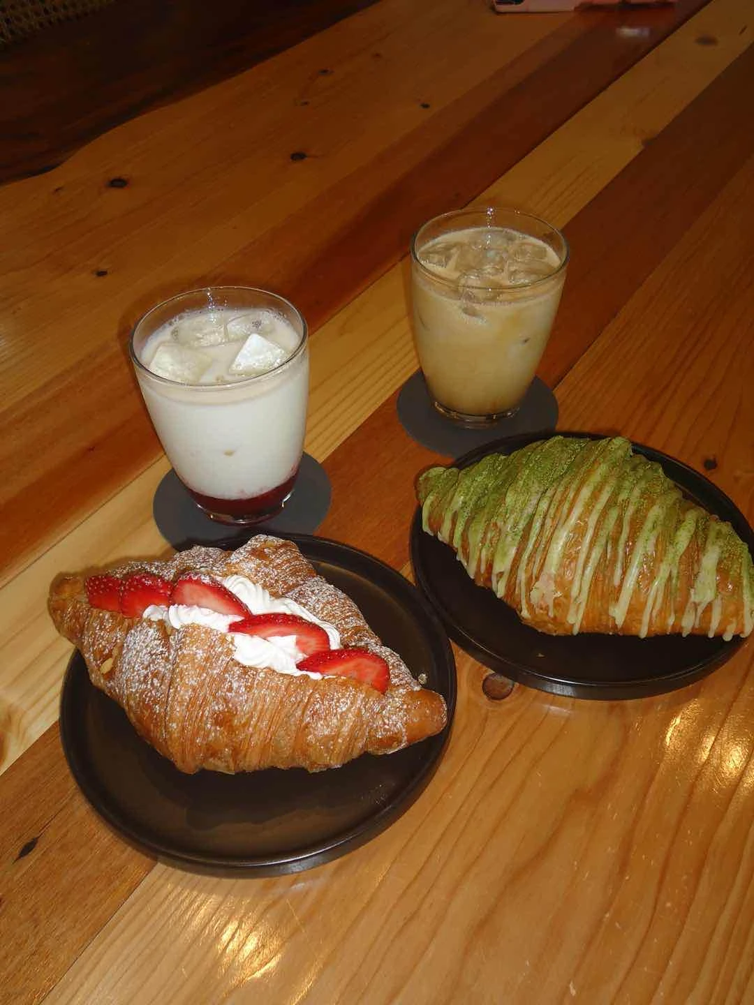 Strawberry cream and matcha croissant 