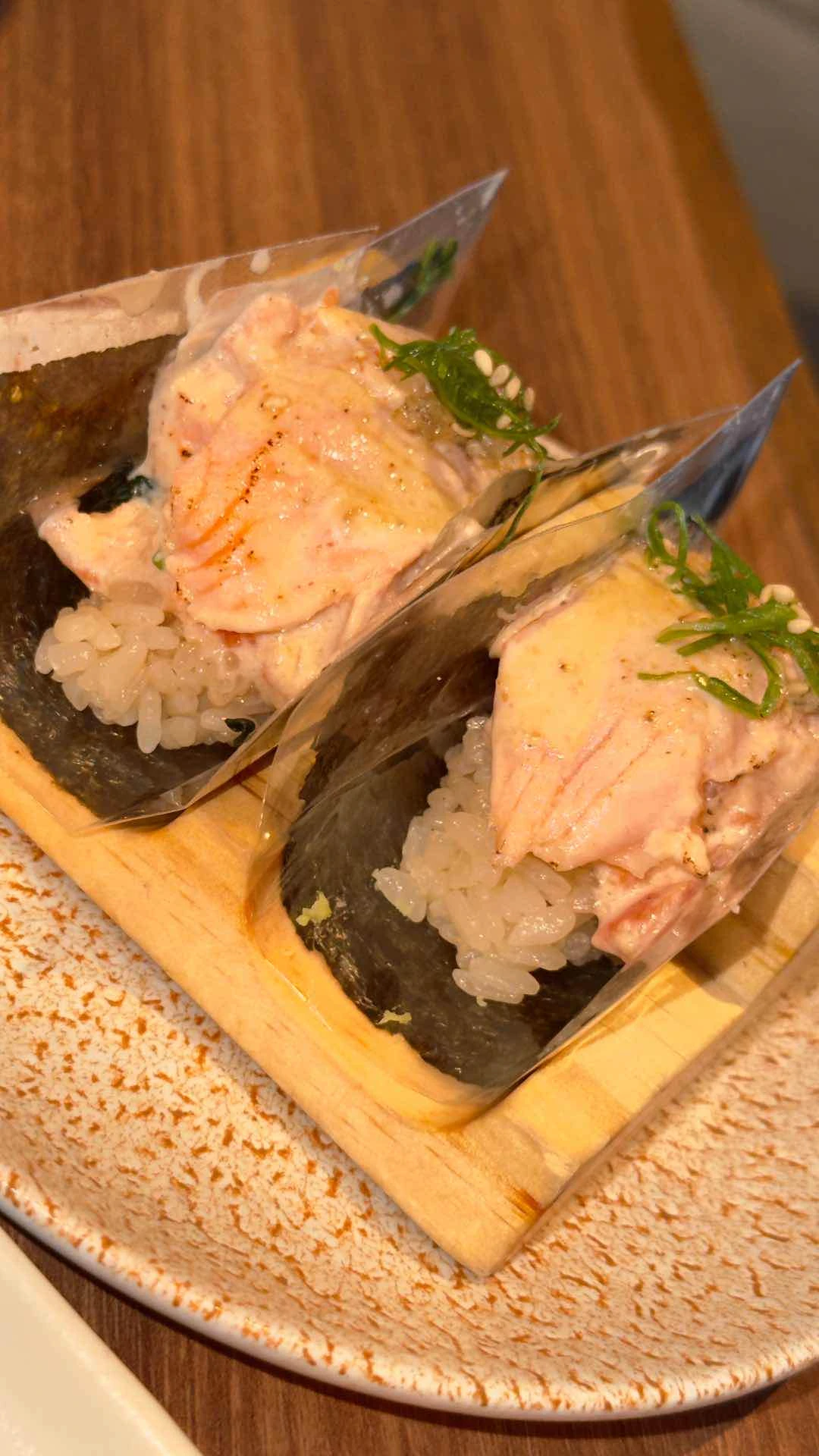 salmon aburi