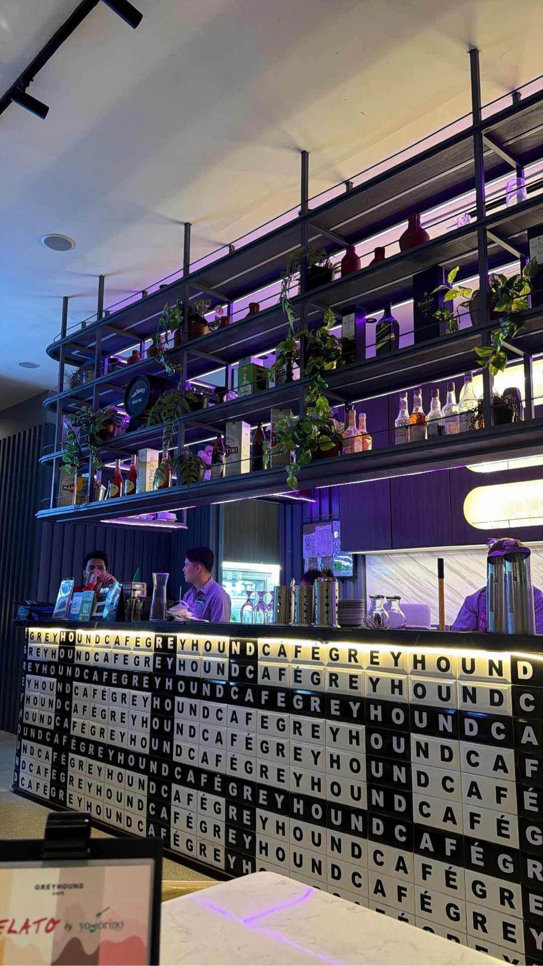Bar