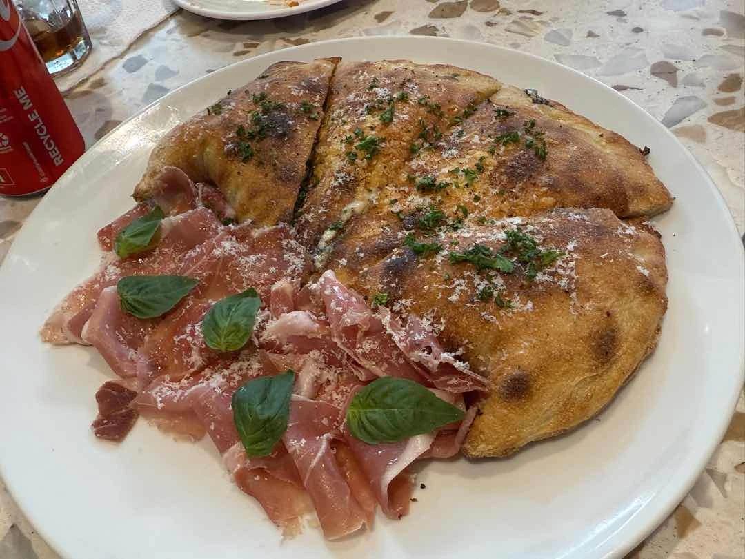 Truffzone of Crosta Pizzeria