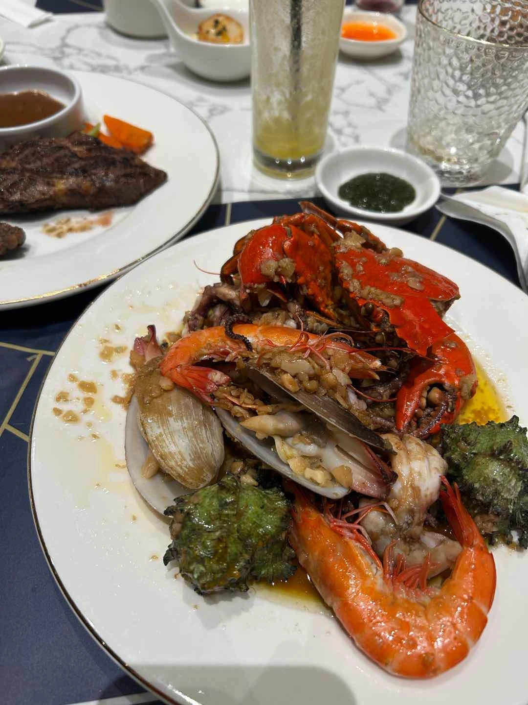 Mixed Seafood of The Place Buffet