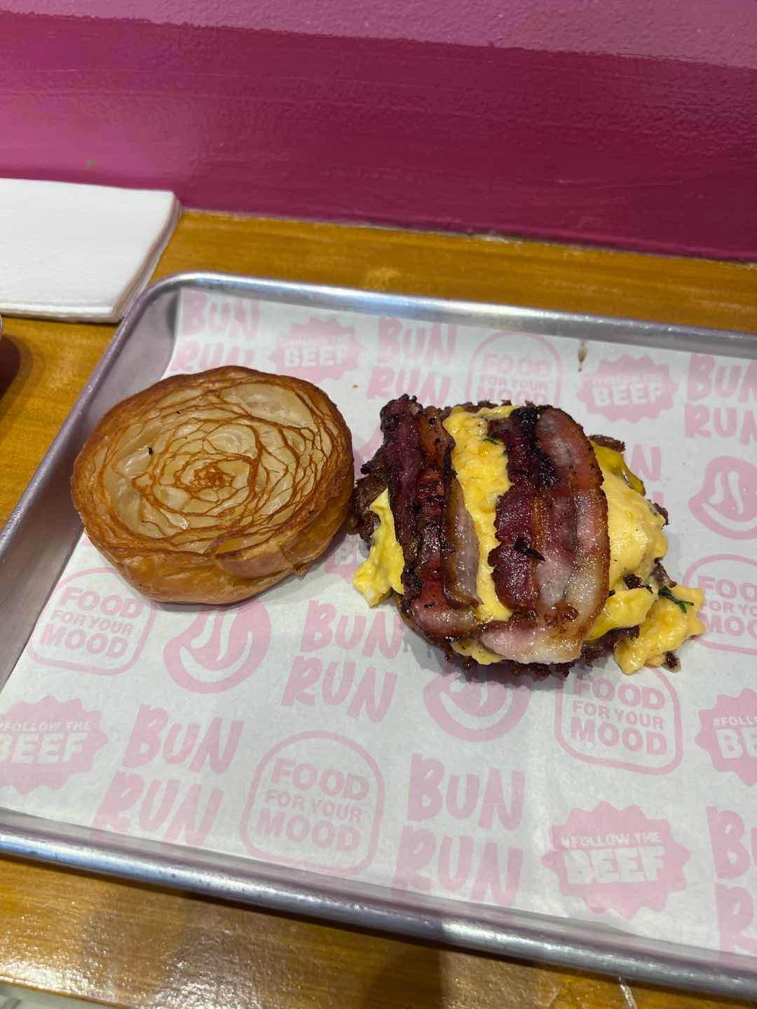 w bacon cheese n onions of Bun Run