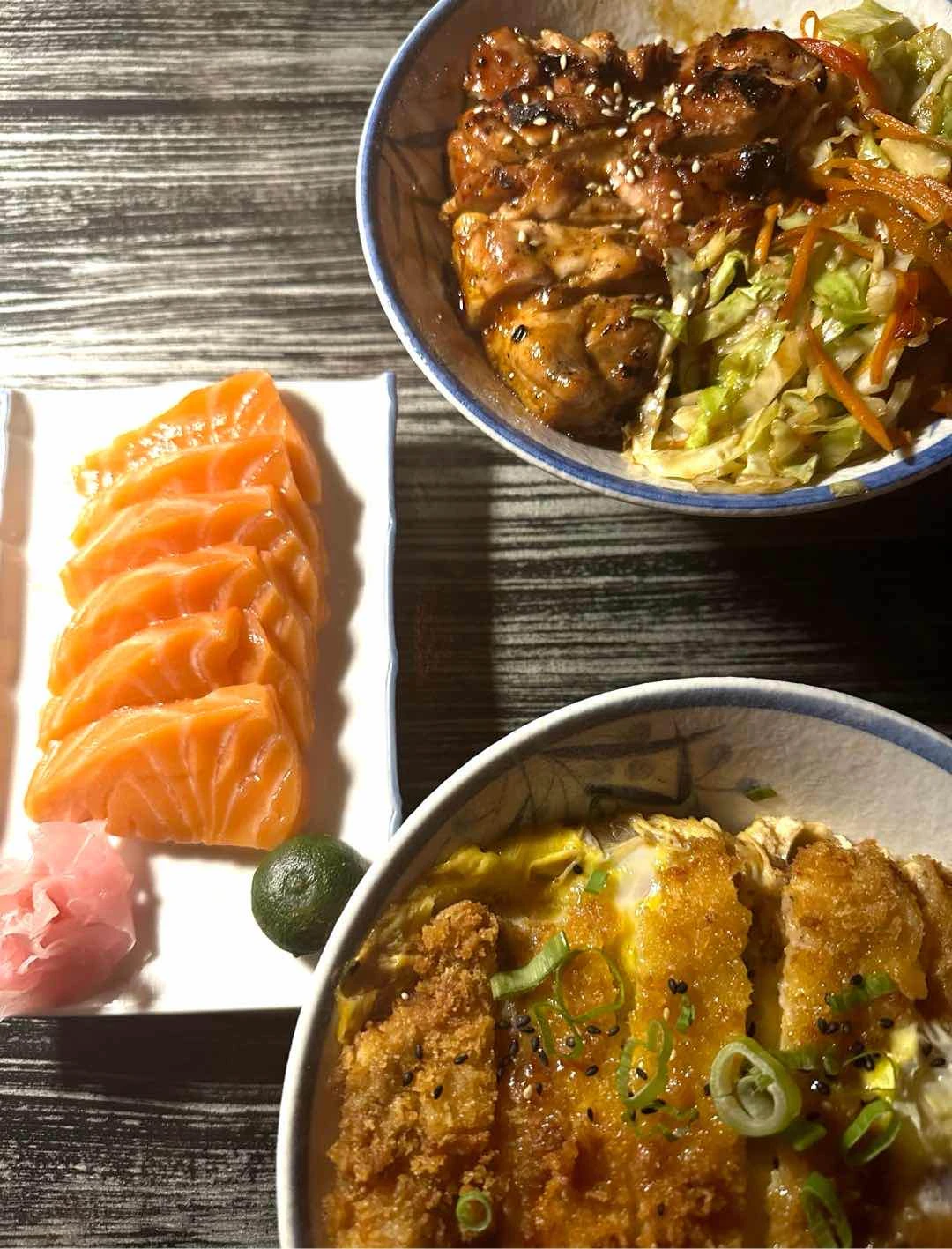 fresh salmon sashimi 😋