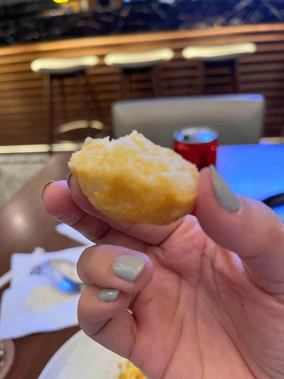 Complimentary biscuit of Bolero