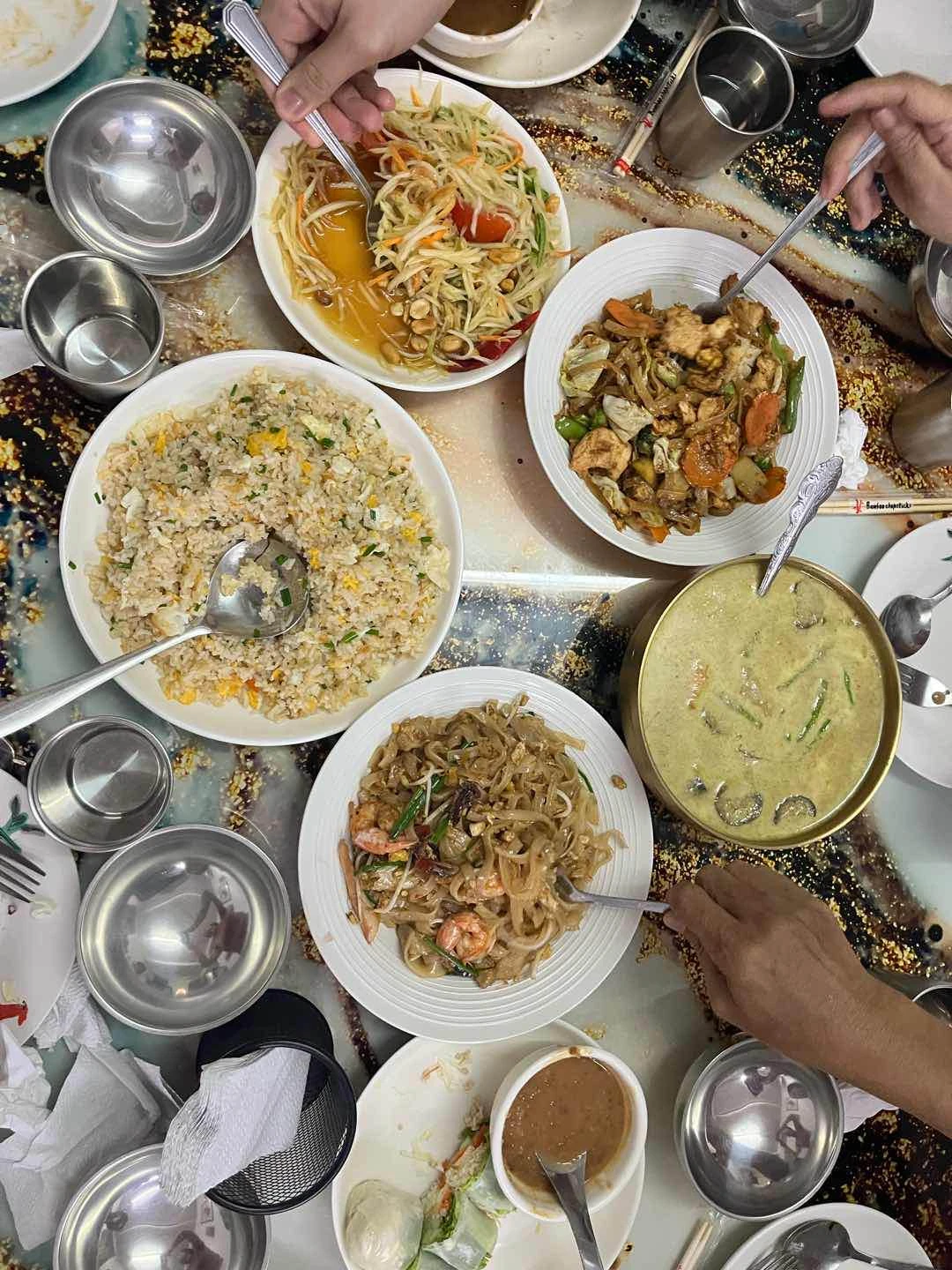 Spicy Papaya Salad, Pad Thai, Spring Rolls, Green Curry, Fried Rice