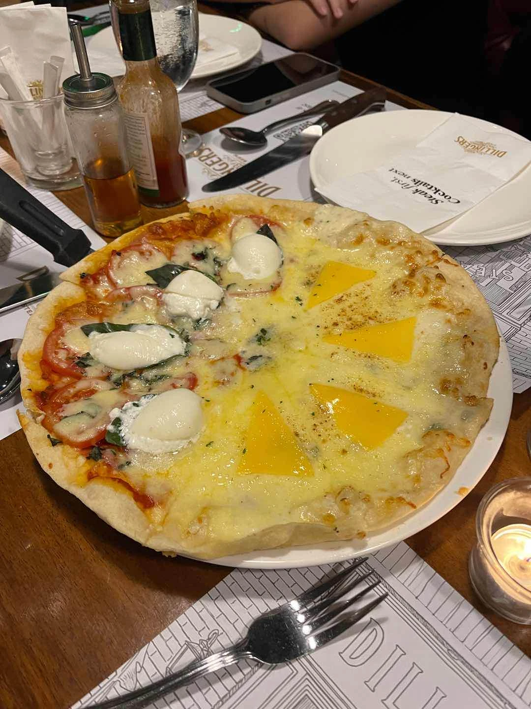 half half pizza of Dillingers 1903 Steak and Brew