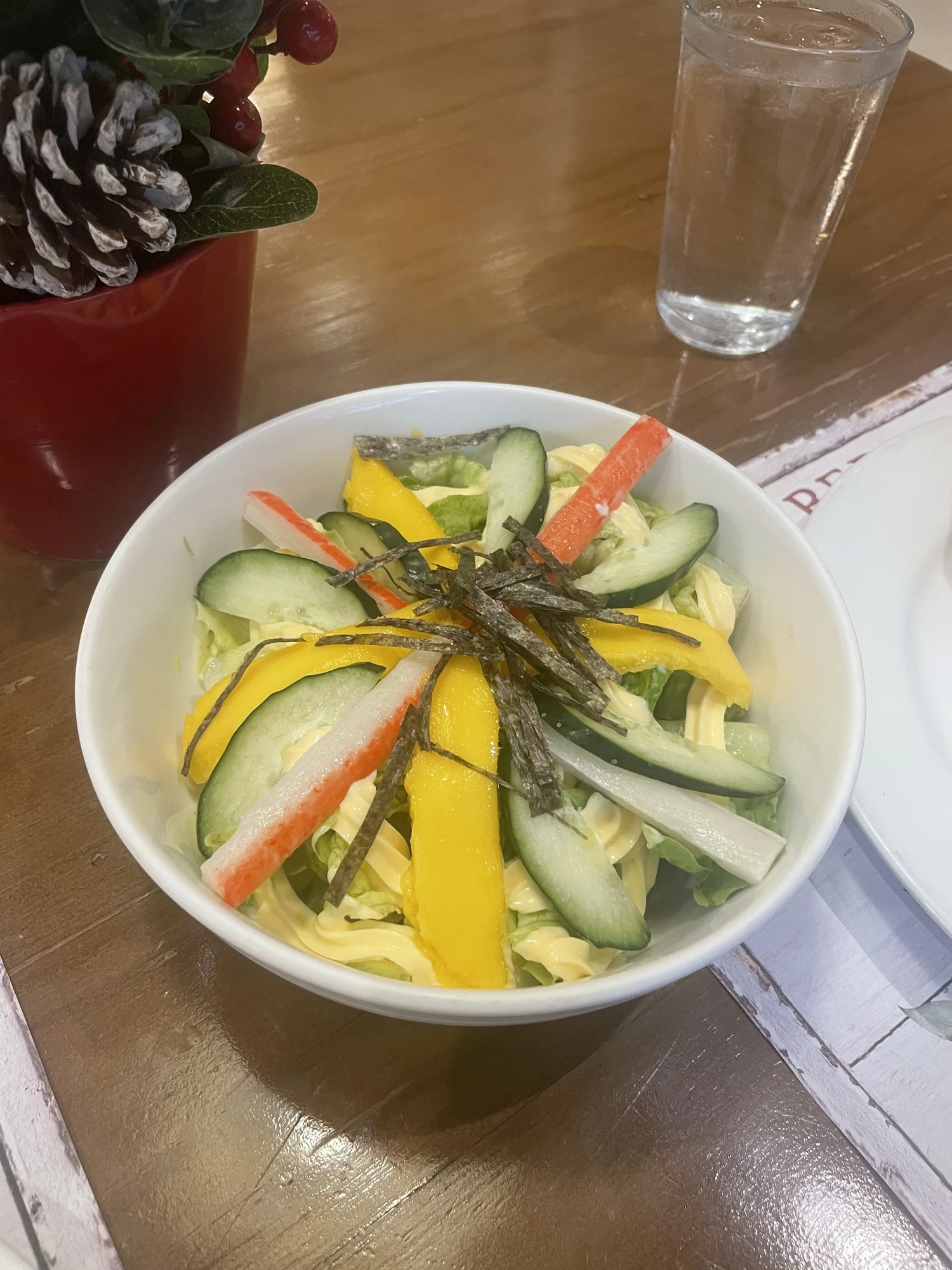 Mango kani salad of Mom and Tina’s Bakery Cafe