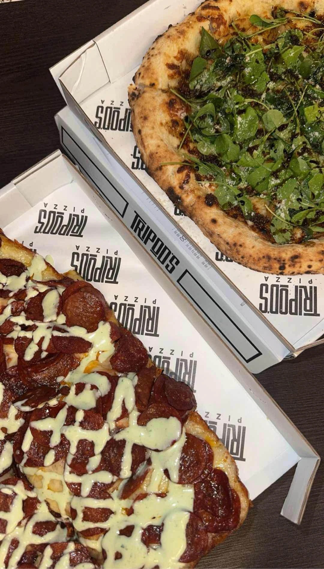 left is the detroit UTI pizza, but i forgot the name of the one on the right 😅