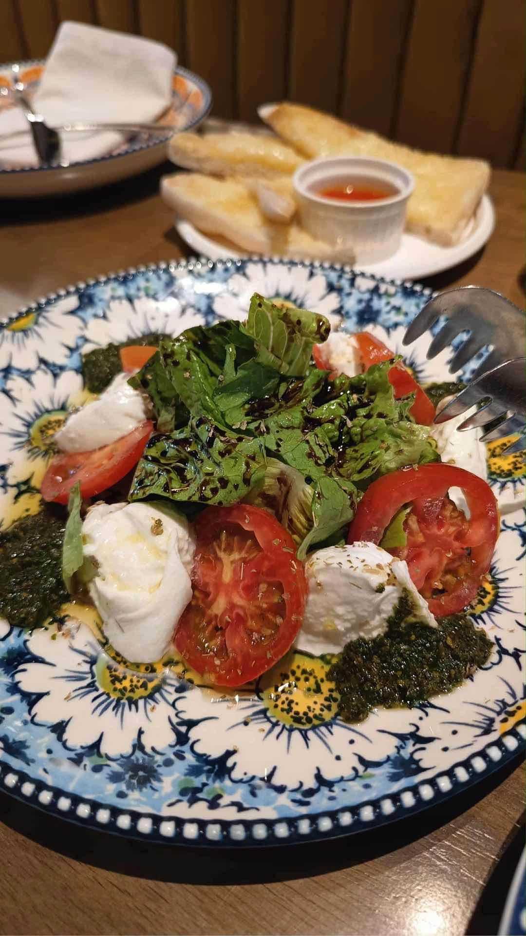 Burrata Caprese