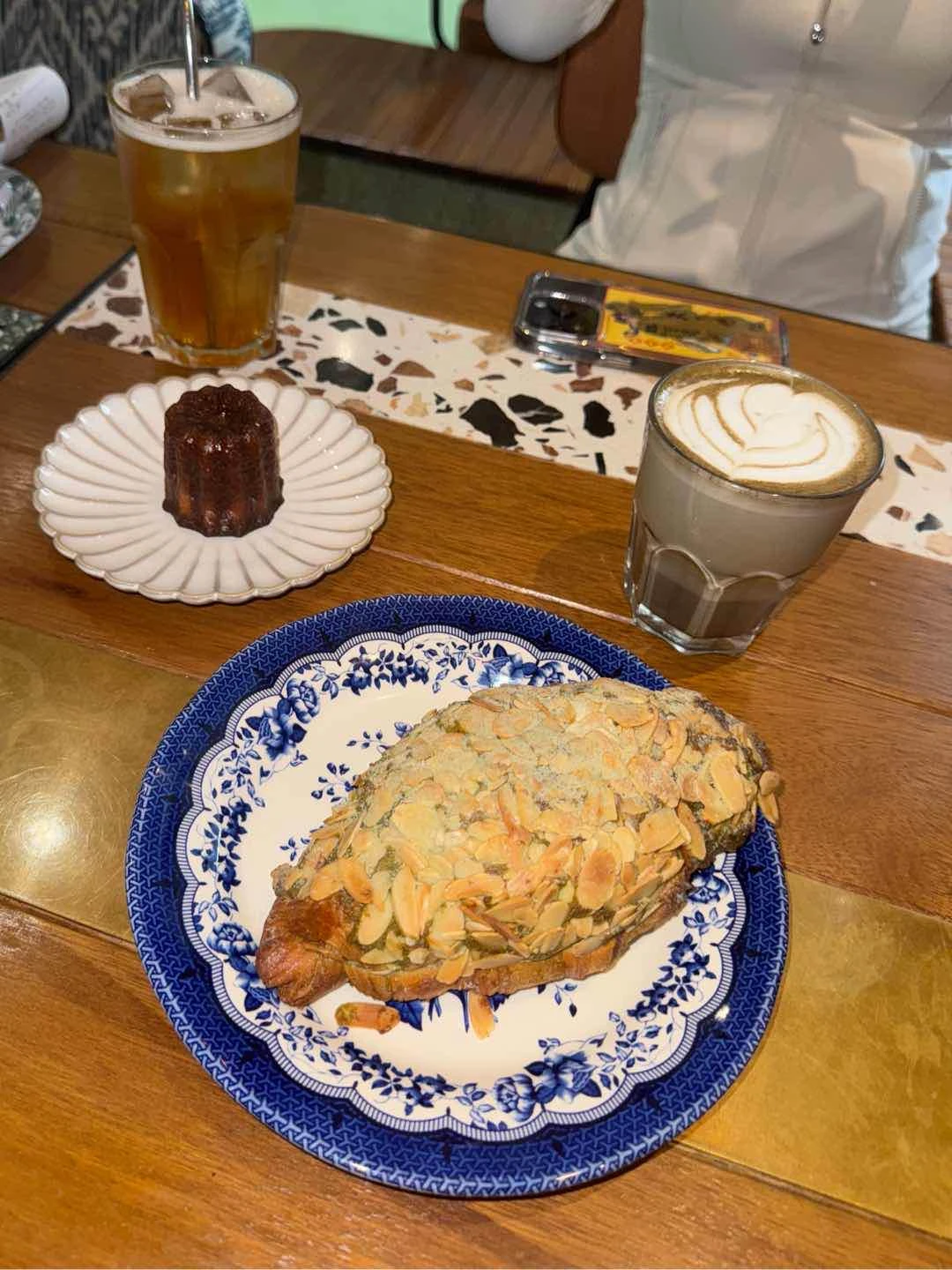 Pistachio croissant, canele, hojicha