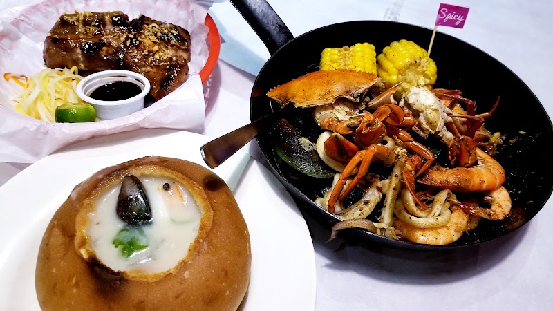 Review Photo of Red Tail