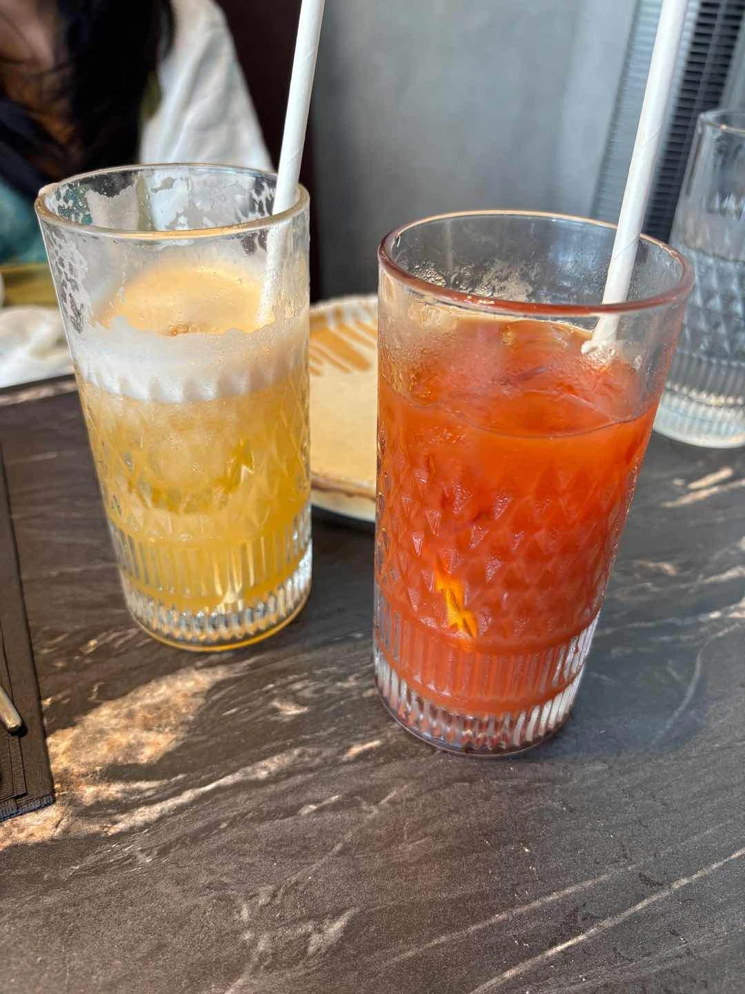 Signature iced tea blend & Melon shake