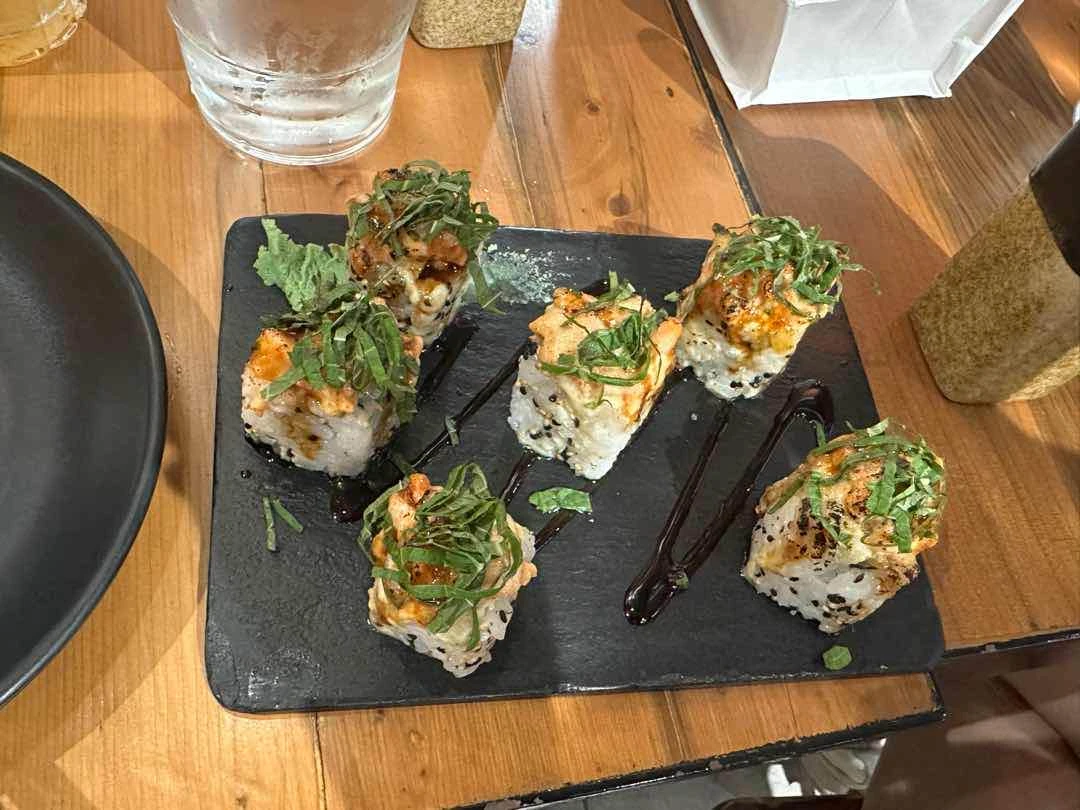Salmon Tartare Aburi Maki
