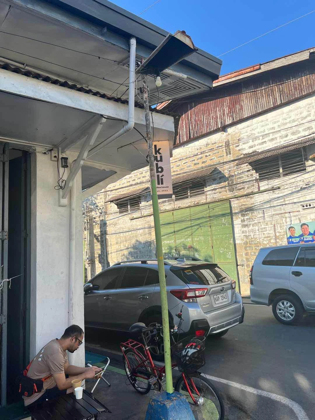 Ambiance of Kubli Coffee House