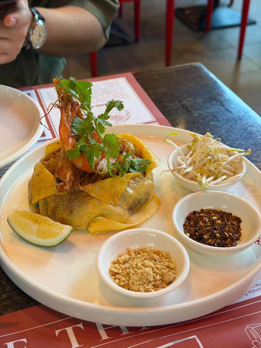 pad thai of SOME THAI