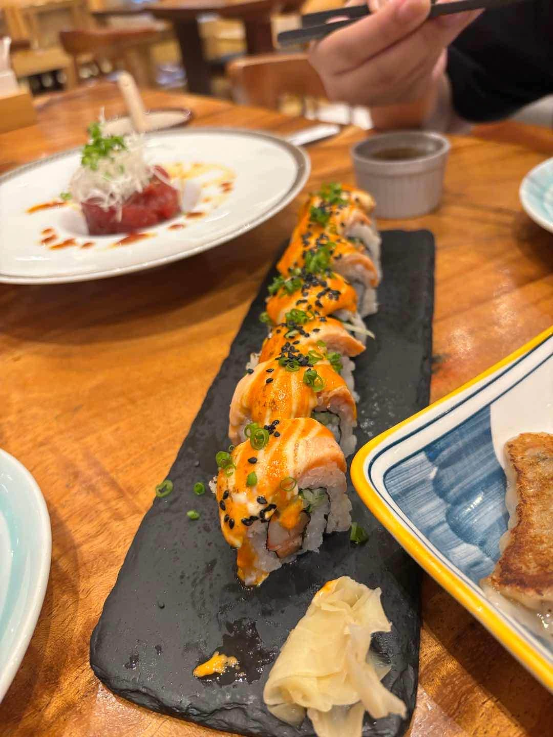 Salmon aburi