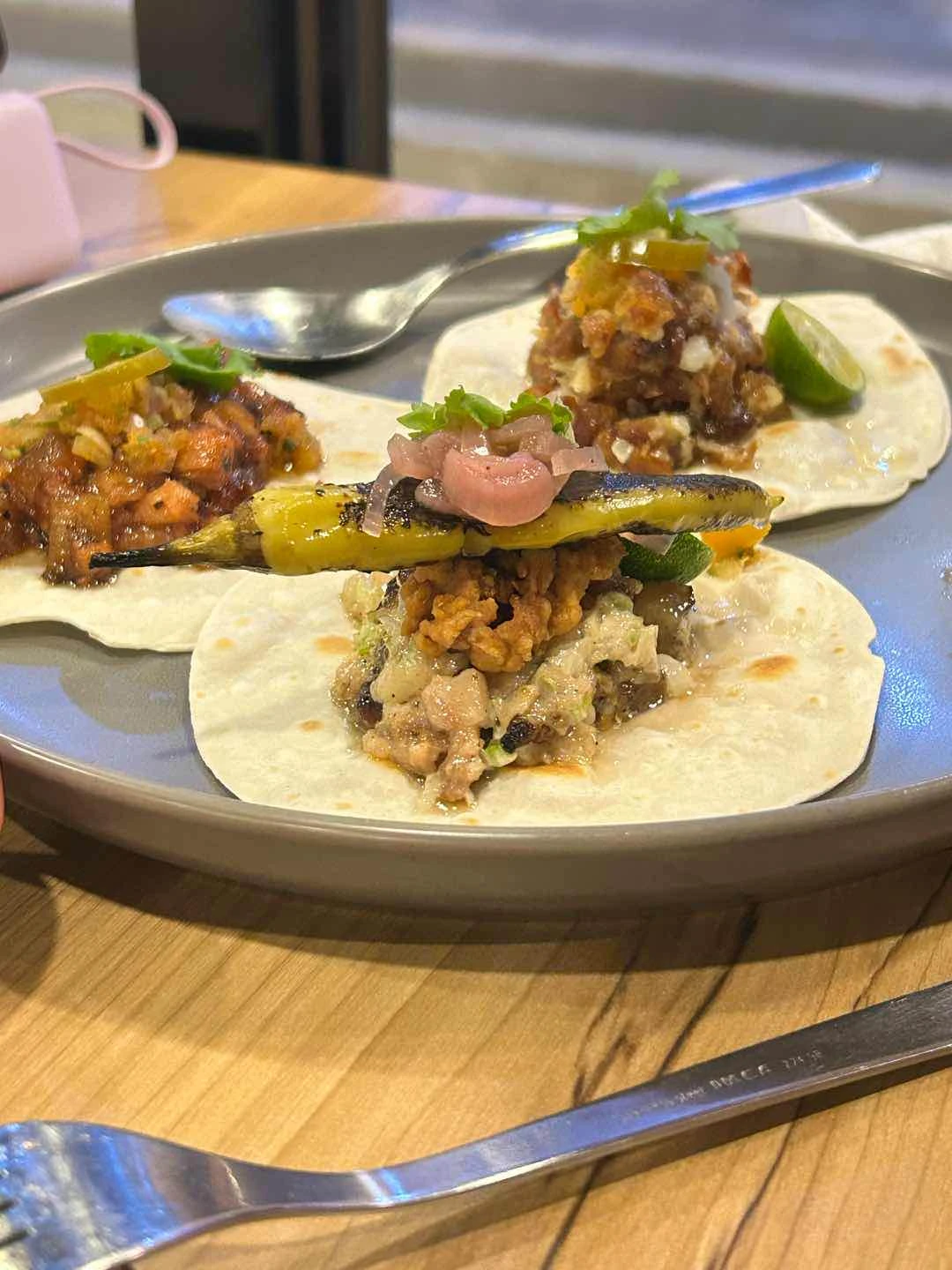 tres tacos