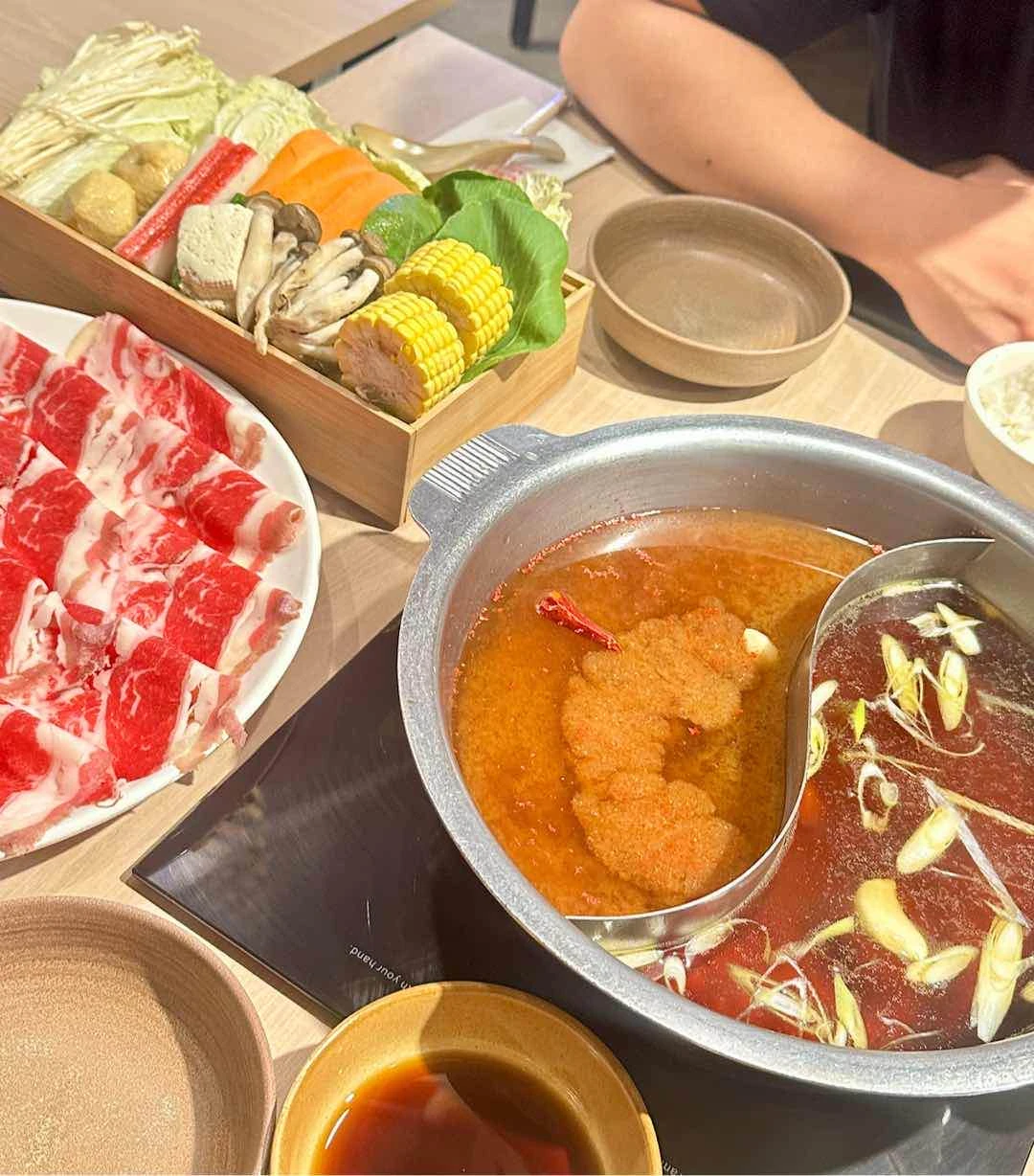 Quality and fresh meat and vegetables for hot pot!! Fast service