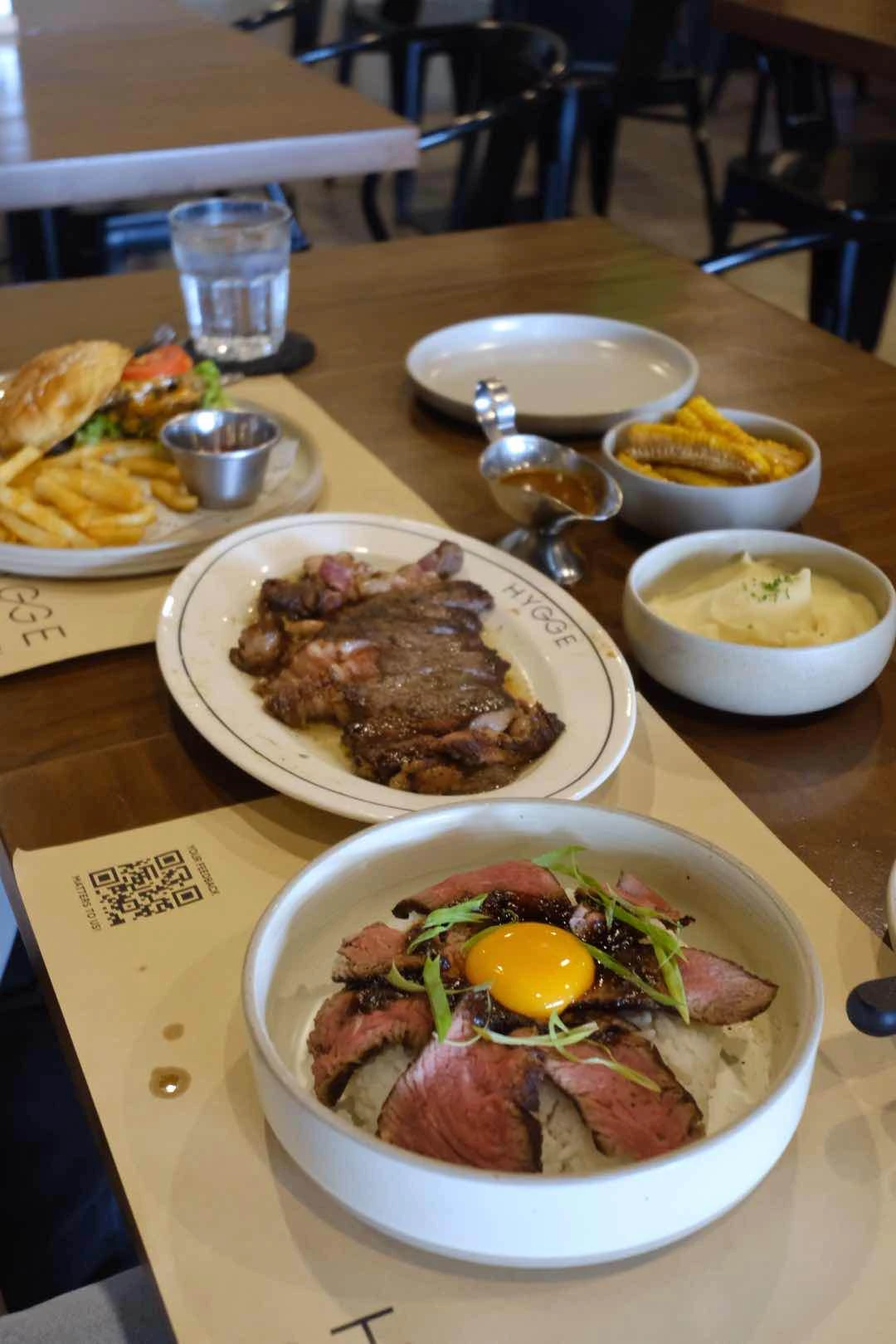 here’s what we’ve ordered 👩‍🍳💋