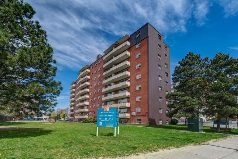 Photo of Bristol Arms Apartments Property Image
