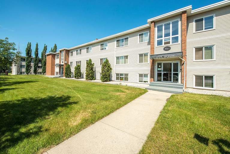 Photo of Heritage Gardens Property Image