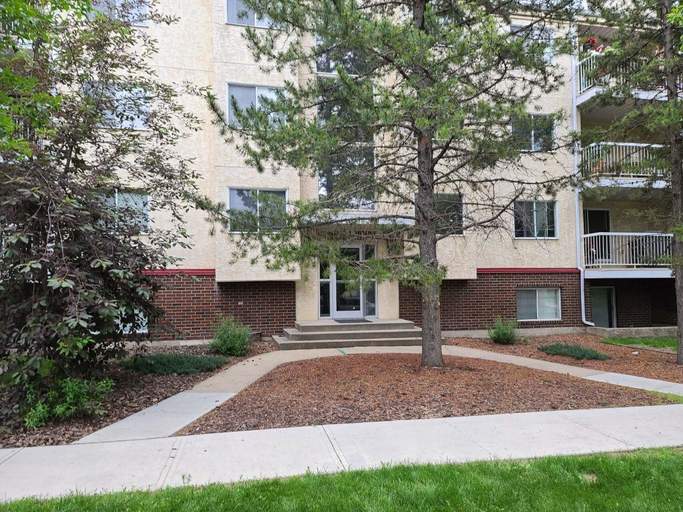 Photo of 11045 123 Street - Condo in Westmount Property Image