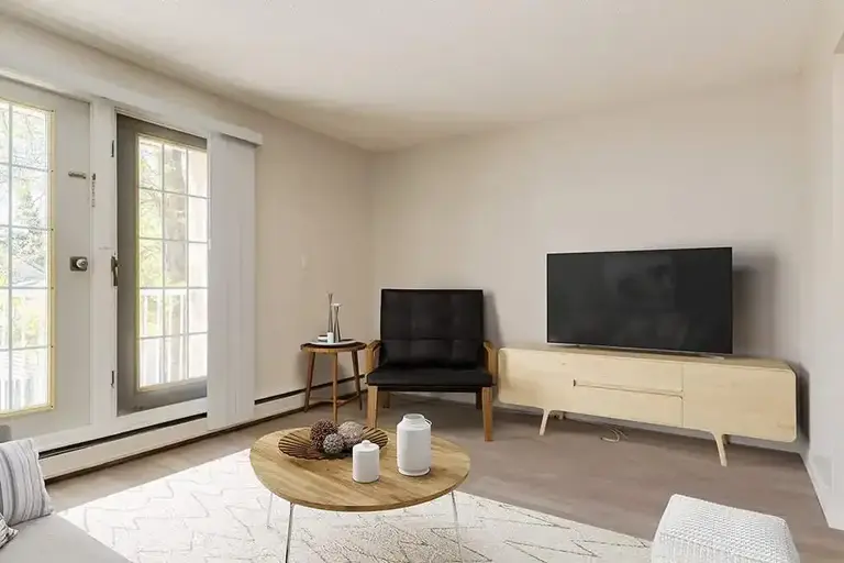 Photo of Mirror Lake Apartments Property Image