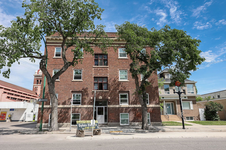 Photo of SPARLING APARTMENTS Property Image